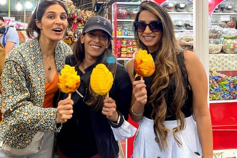Mexico City: Small-Group Morning Market & Street Food Tour