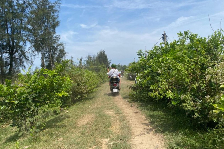 VANUIT HOI AN: TOUR HET PLATTELAND VAN HOI AN PER VESPA