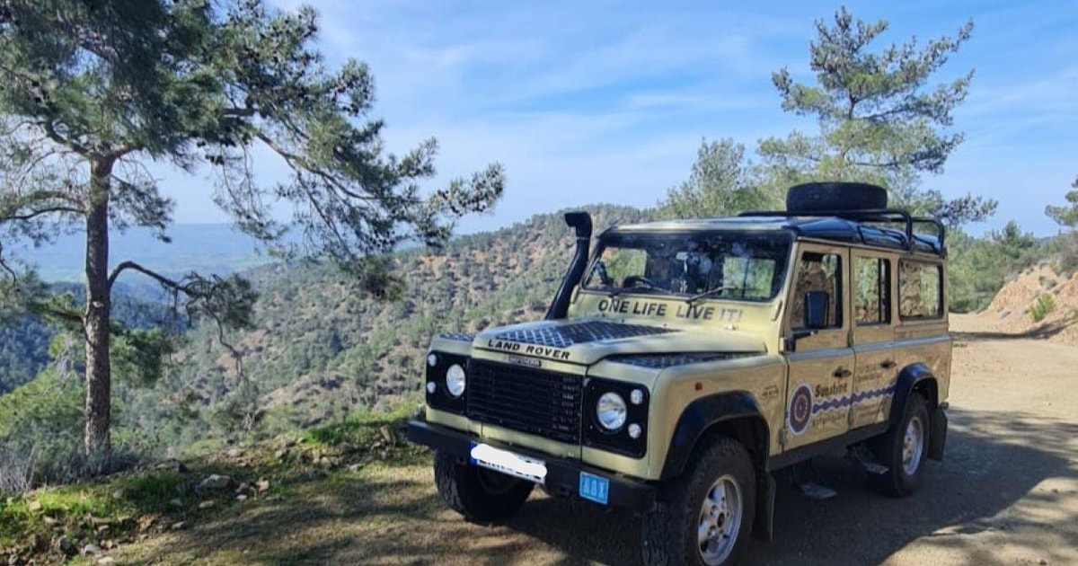 Paphos: Jeep Tour door het Troodosgebergte met wijnproeverij | GetYourGuide