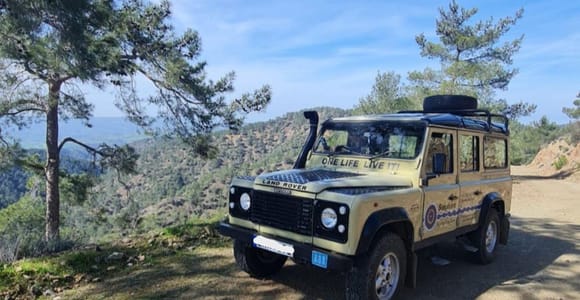 Paphos: Troodos Mountains Jeep Tour with Wine Tasting