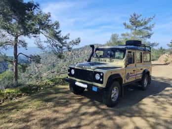 Paphos: Passeio de jipe pelas montanhas de Troodos com prova de vinhos