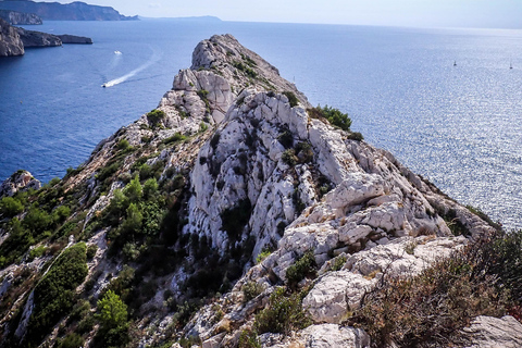 Séance de découverte de l'escalade dans les Calanques près de Marseille