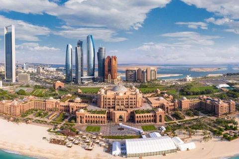 Qualsiasi minuto ad Abu Dhabi: tour privato con scalo/sosta