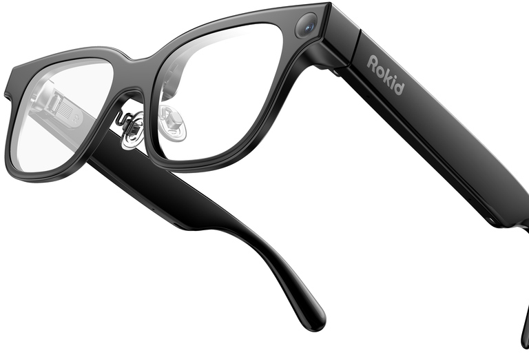 Shanghai: Tech Tour with Robotaxi Ride, EVs, Robot, Drones