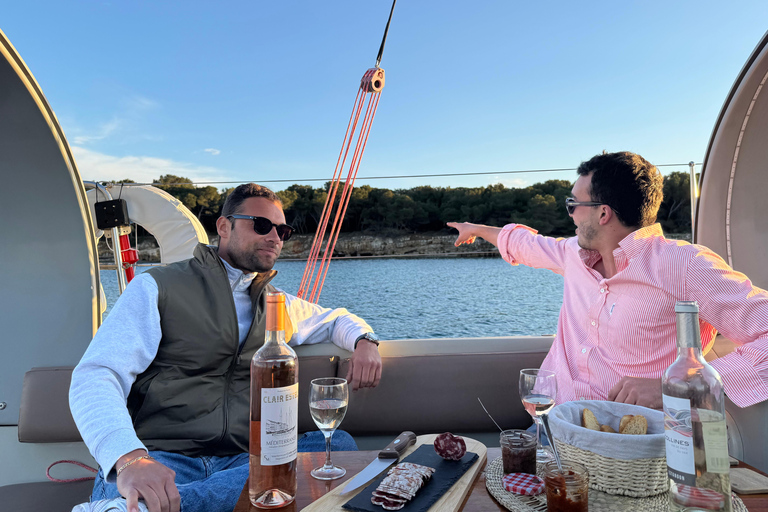 Golf Juan: Crucero en velero al atardecer con aperitivo en la Isla