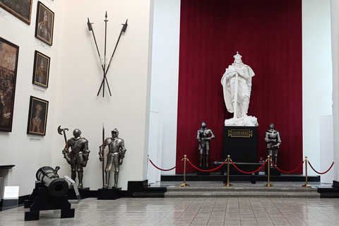 Kaunas Through Centuries: Old Town, War Museum & Ninth Fort