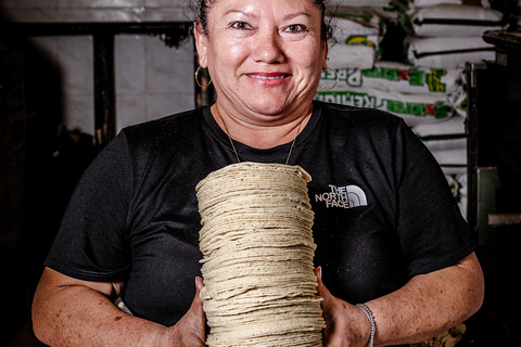 Cancún: Tortilla Trails Food Tour with 15+ Tastings
