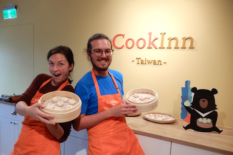 Tajpej: lekcja gotowania pierożków (XiaoLongBao) i makaronu z wołowiną