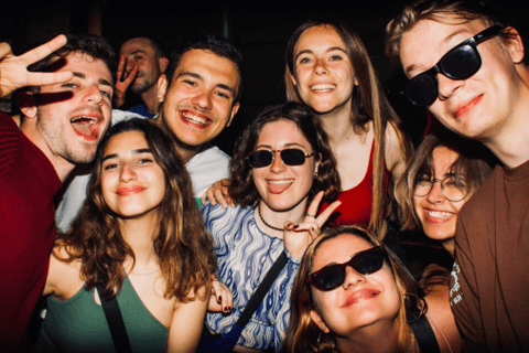 Premium Pub Crawl & Ruin Bars – Free Shots & VIP Entry Club