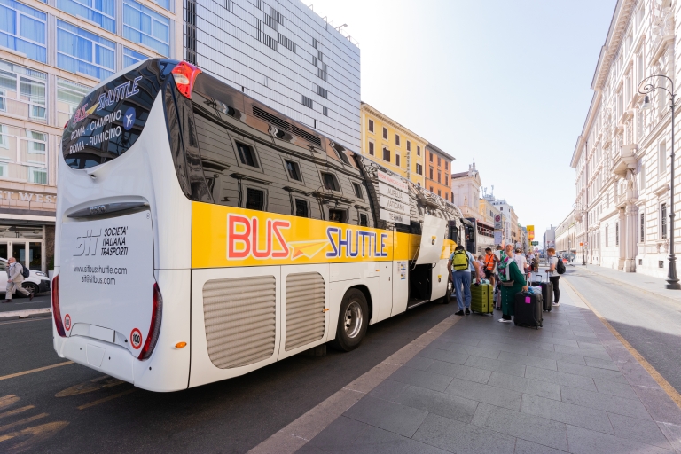 Rome : transfert en bus entre Rome et l'aéroport FiumicinoAller simple de Rome à l'aéroport de Fiumicino (FCO)