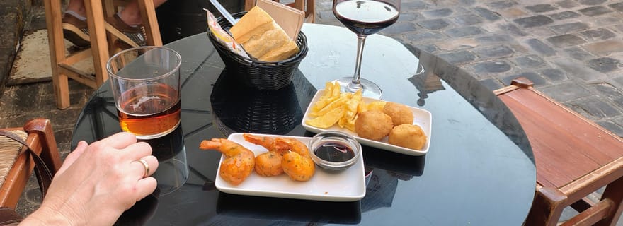 Histoire et tapas : visite à pied avec un guide de la région
