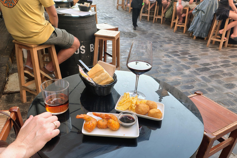 Cádiz: 2.5 Hour Guided Tour with Local Tapas A Taste of Cádiz: Guided Tour with local Tapas