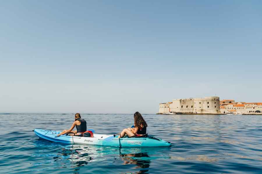 Dubrovnik: Insel Lokrum und Stadtmauer-Tour mit dem Kajak