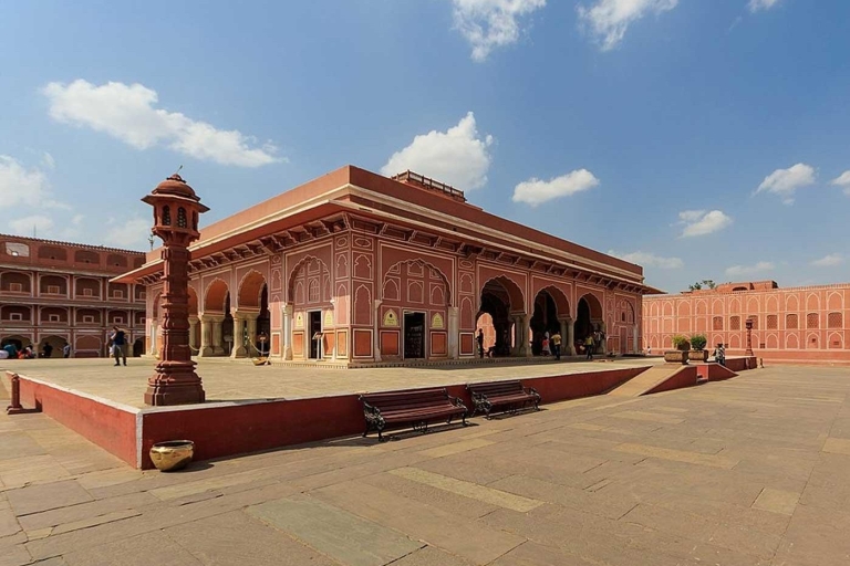 Ab Delhi: Jaipur Stadtrundfahrt mit dem Privatwagen