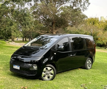 Transfer from Montevideo Airport to Montevideo Hotel