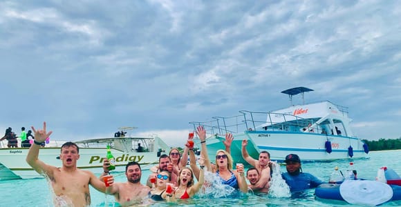 Punta Cana: Private Cruise with Snorkeling Lunch, & Open Bar