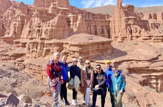 All-Inclusive-Tagestour: Burana, Canyons & Issyk Kul + Abholung