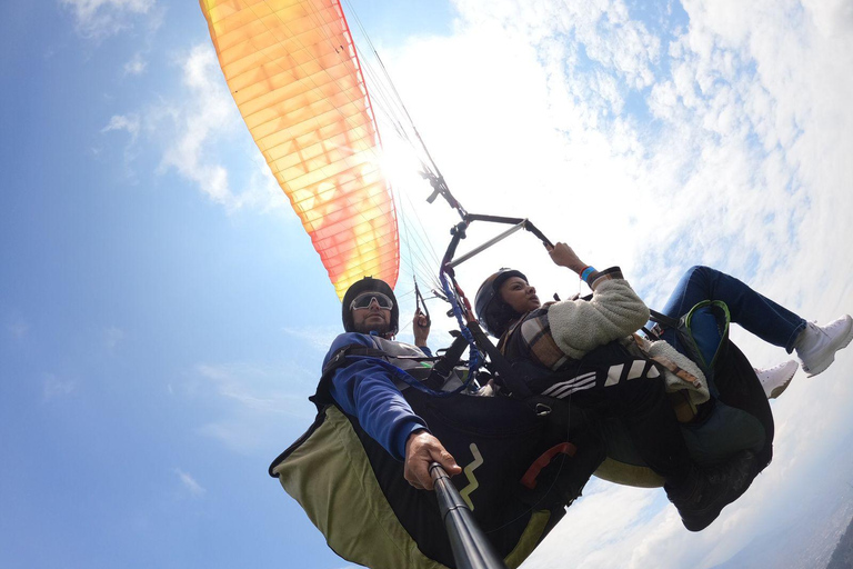 Medellín: voo de parapente com café da manhã, fotos e vídeos com GoPro grátis