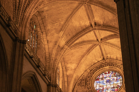 Seville: Cathedral & La Giralda Guided Tour with Tickets