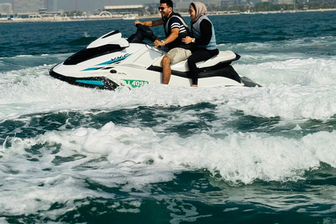 Abu Dhabi: Jet Ski Experience at Radisson Blu 60MIN: Guided Jet Ski Experience at Radisson Blu Abu Dhabi