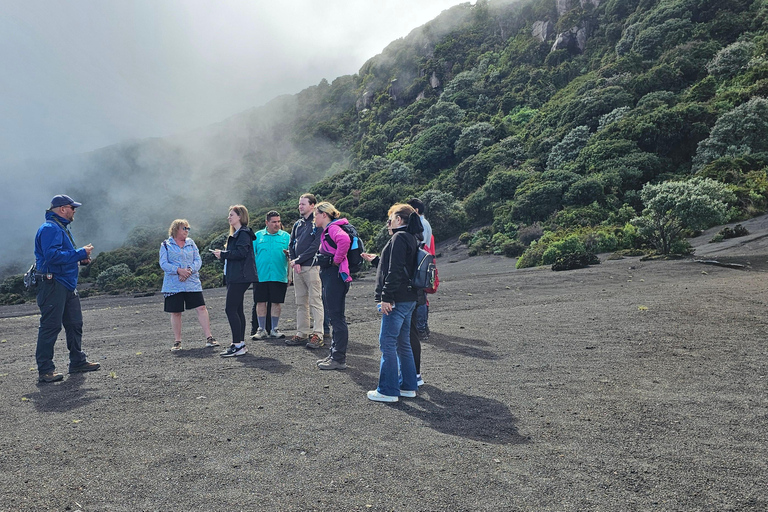 San José: Irazú Volcano, Orosi Day Tour & Lankester Gardens