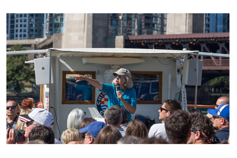 Chicago: Architecture Boat Tour with Drinks