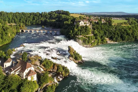 Visite des chutes du Rhin et visite guidée de la ville de Zurich