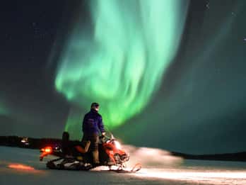 Tour notturno in motoslitta
