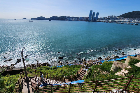 Wandern und Trinken in der Küstenstadt