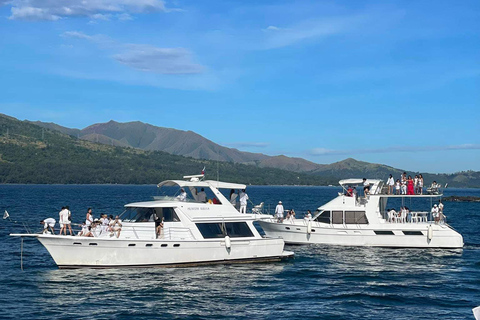 Subic: Crucero en yate con cena al atardecer desde Manila y Clark