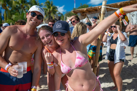 Van Riviera maya; catamaran alleen voor volwassenen naar isla mujeres