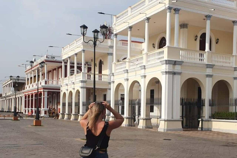 León: Local-Led Walking Tour with Nicaraguan Food Tasting
