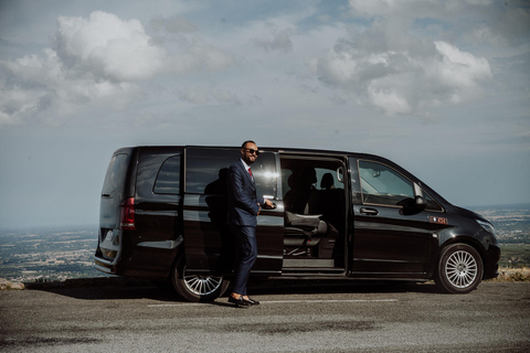 Paris: Private Customizable Tour with Driver