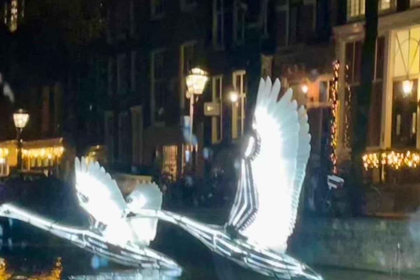 Amsterdam: Friendly 420 City Of Light Smoking River Cruise