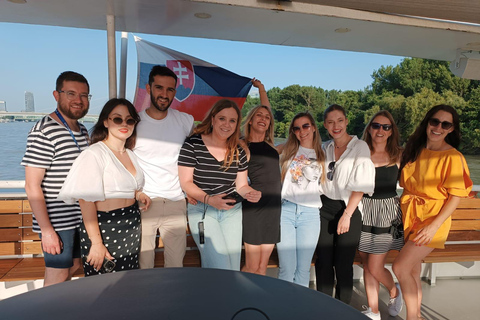 Bratislava: Danube River Cruise with Unlimited Prosecco