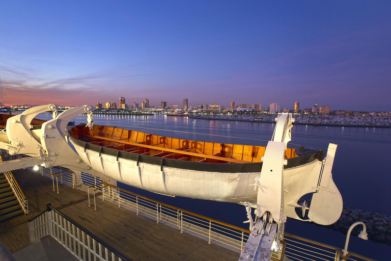The Queen Mary: Admission and Paranormal Experience Haunted Encounters Tour w/admission