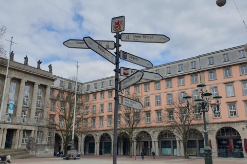 Wuppertal: Visita autoguiada a pie por Barmen