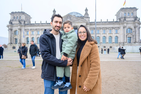 Berlin: Private Photoshoot with Professional Photographer