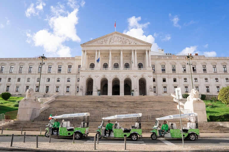 Lisbon Iconic Highlights in 2H00 : Private Tuk-Tuk Tour