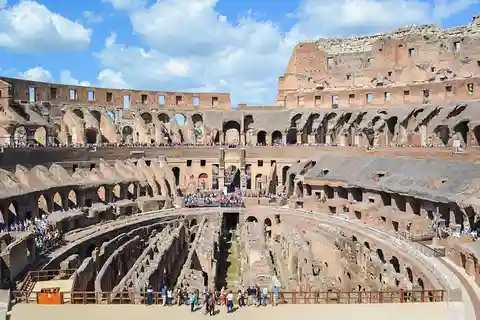 Descubre el Coliseo y la Arena: Foro y Colina Palatina