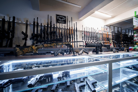 Prague: Target Gun Shooting Experience with Hotel Pickup Prague Target Gun Shooting & Transport & 3 Guns - 25 Shots