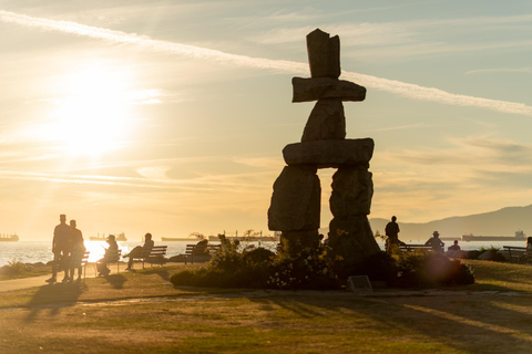 Vancouver: City & Granville Island Sightseeing Trolley Tour