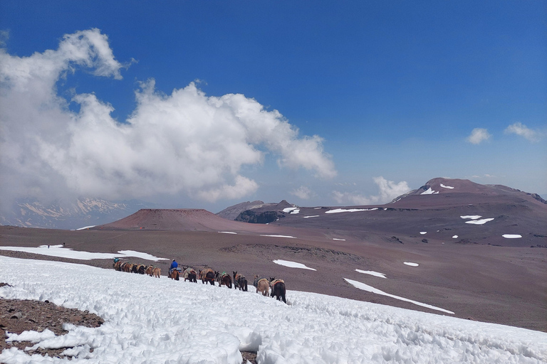 Cerro El Plomo: 3-Day Summit Trekking Adventure in Santiago