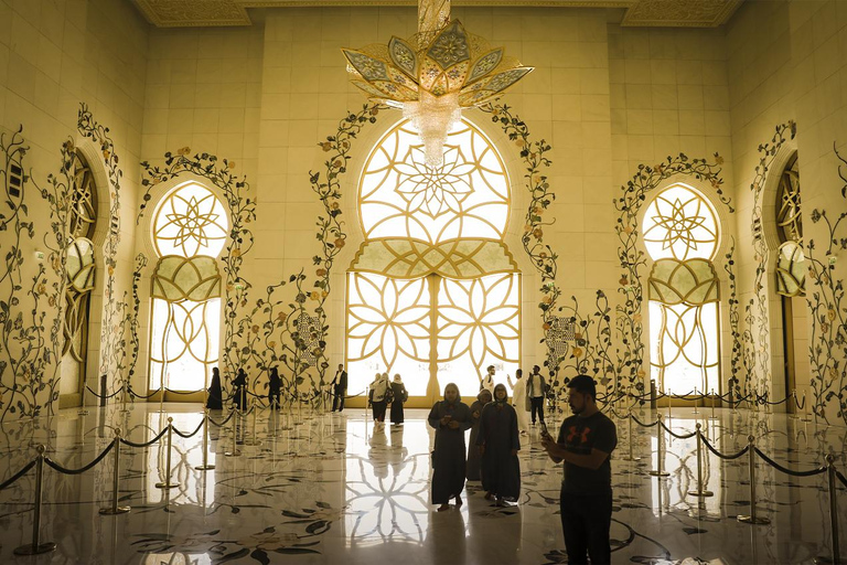 Abu Dhabi: City Tour with Grand Mosque & Louvre Museum Shared Tour in English