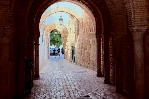 Tunis: Medina & Bardo Museum Private Tour with Tickets