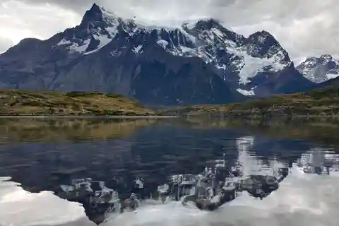 Puerto Natales: Torres del Paine Park Full-Day Hike