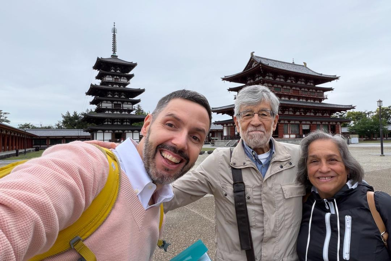 Private sightseeing tour of Nara in Spanish with pick-up from your hotel in Osaka or Kyoto 6-Hour Private Tour in Spanish