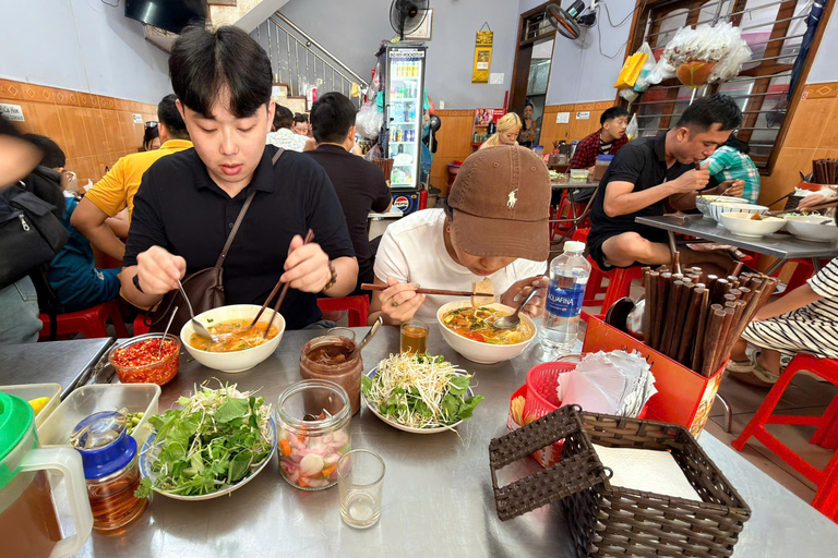 Da Nang: Private Market, Local Food, and Coffee Walking Tour Mini Walking Tour (2-Hour)