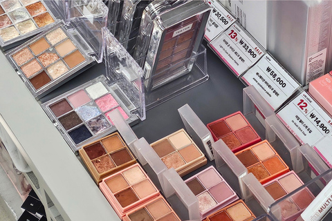 Seoul: K-Beauty Tour with Premium Clinic & Shopping