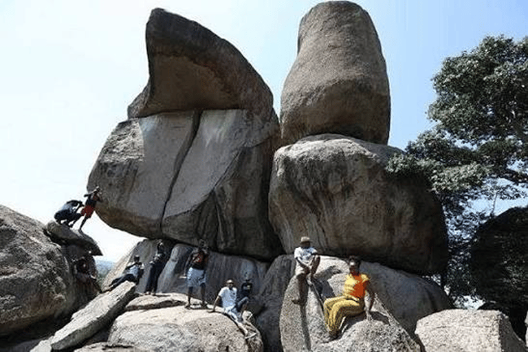 Nairobi: Tsavo East, Tsavo West, and Diani Beach Safari